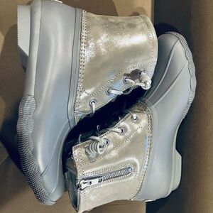 Sperry Grey/Silver Boots